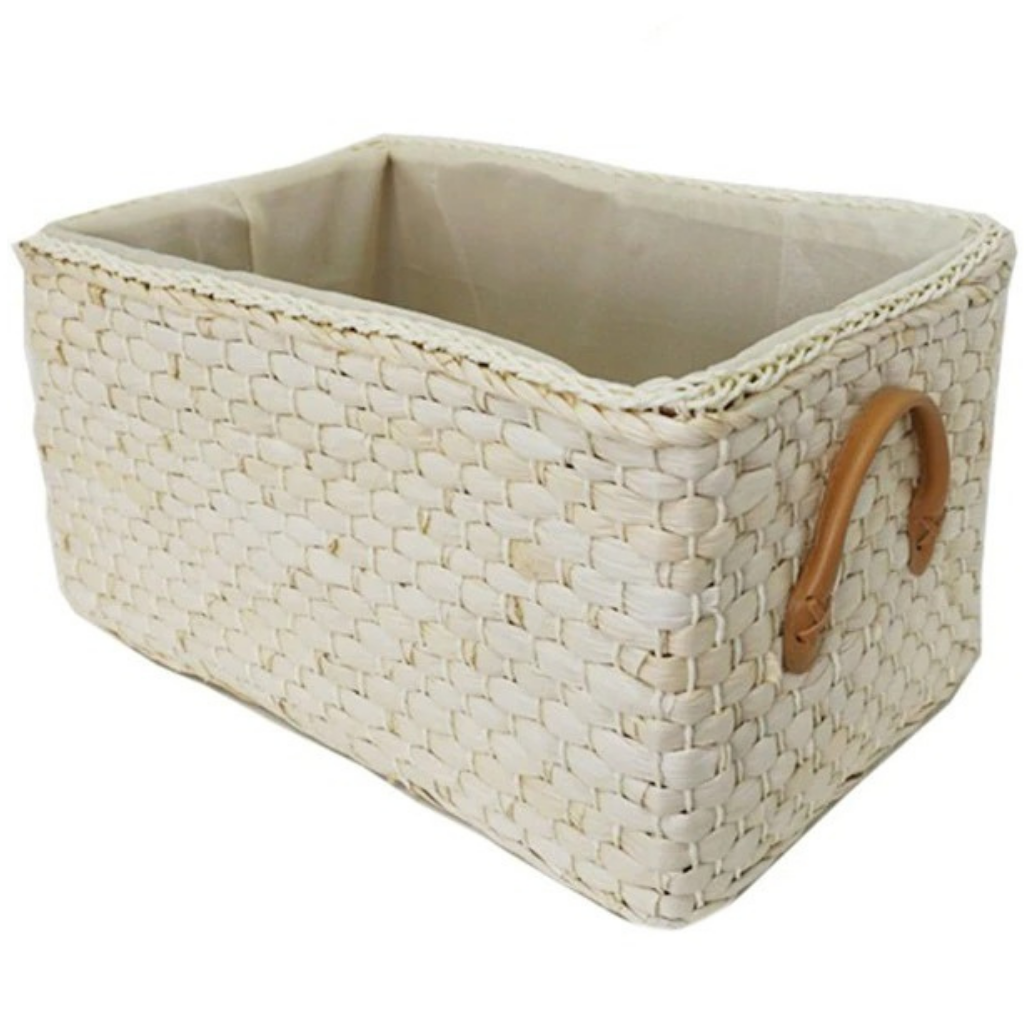 Panier en osier tressé à la main